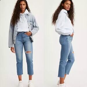 NWT Levi's Wedgie Straight High Rise Denim Jeans Size 26 Mid Blue Wash Mom Jeans